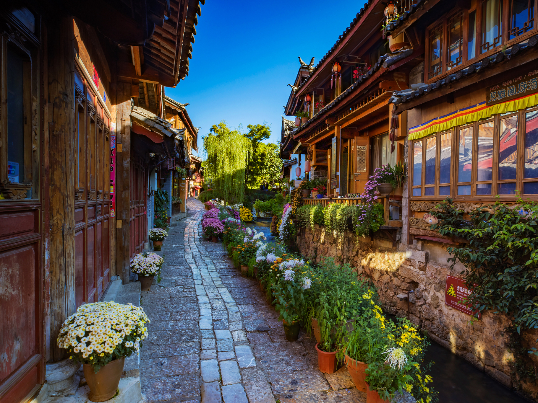 昆明-大理-丽江-泸沽湖 8日7晚游